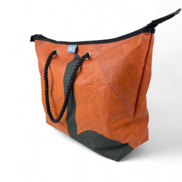 Recycled Sailcloth Wash Bag