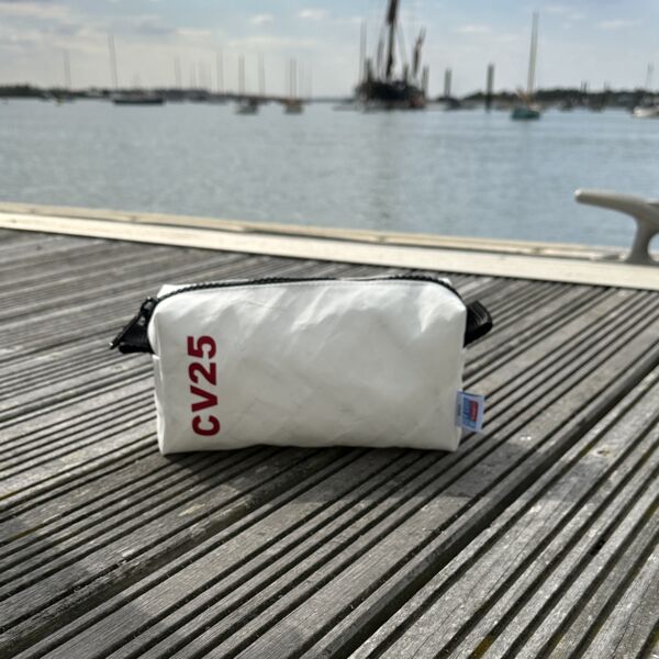 Clipper Round The World Race Wash Bag Thumbnail